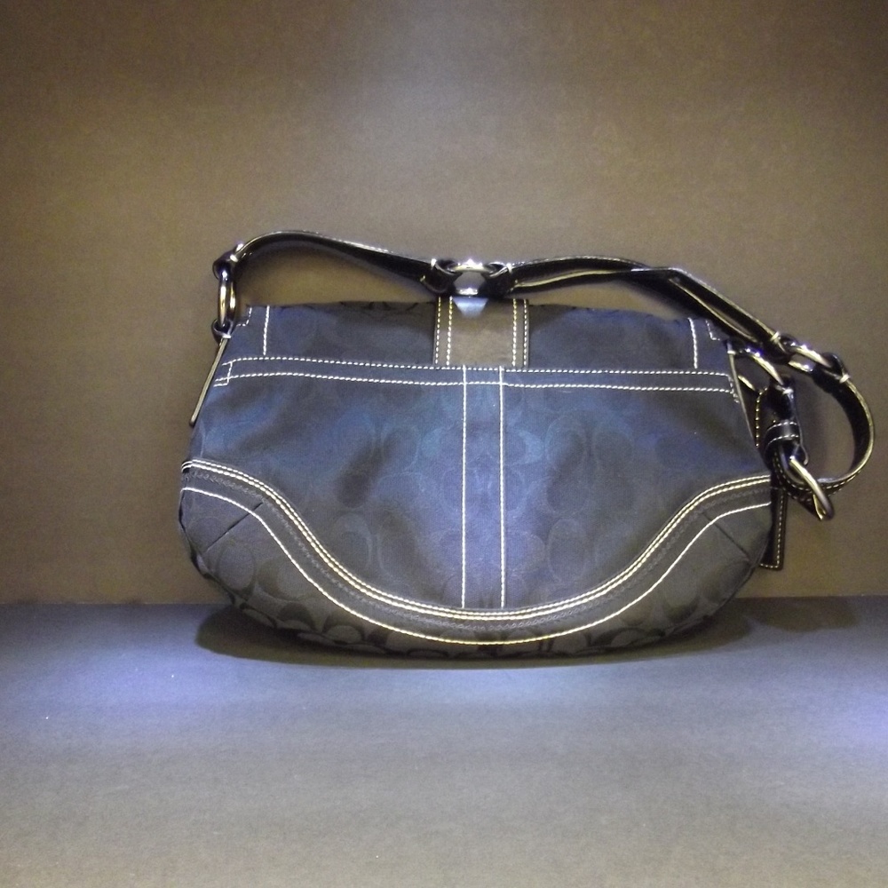 Coach Purse Signature Line - Picture 3 of 8